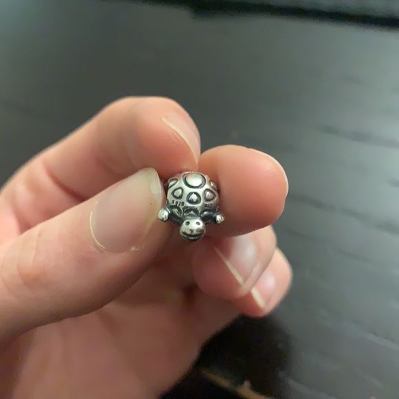 Pandora turtle charm - Picture 3 of 4